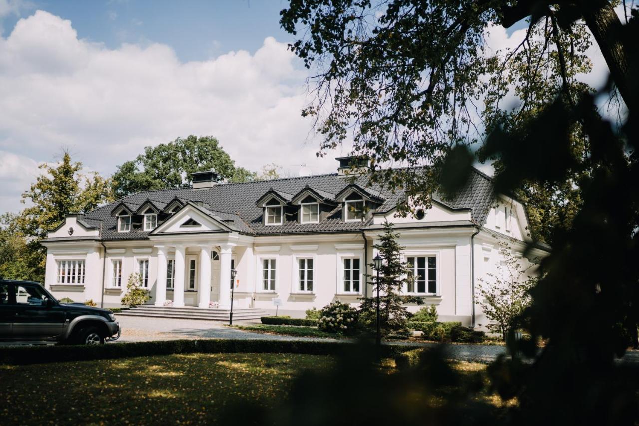 Hotel przy Dworze Spa & Wellness Leśna Podlaska Esterno foto