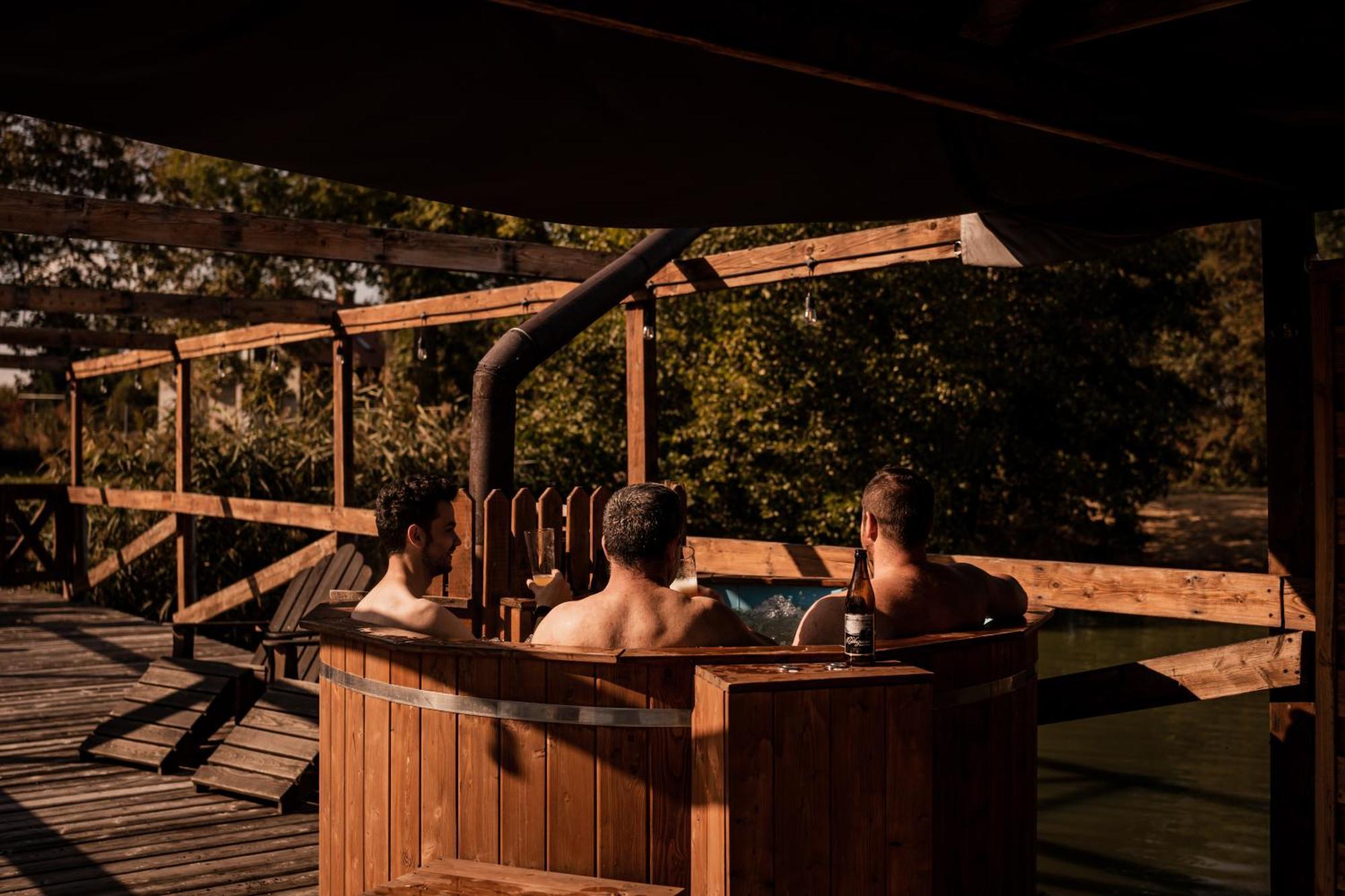 Hotel przy Dworze Spa & Wellness Leśna Podlaska Esterno foto